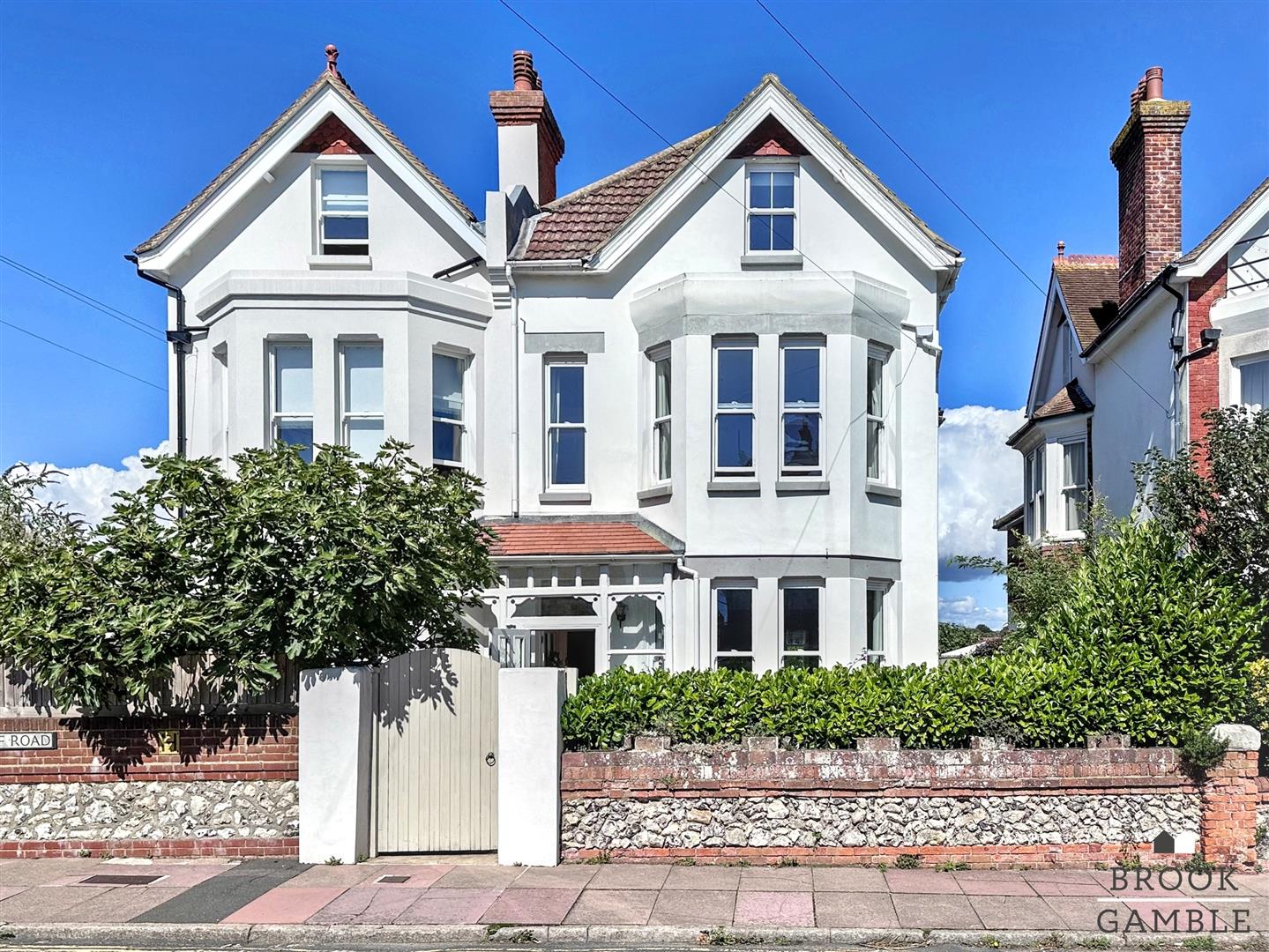 5 Bedroom House - Semi-Detached for Sale: £875,000. Cliff Road in Eastbourne, East Sussex